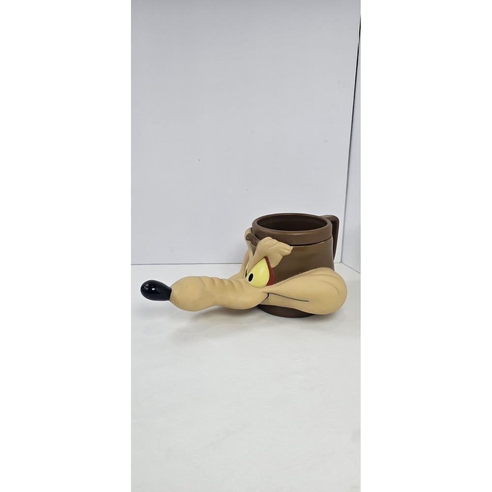 Vintage 1993 Looney Tunes Wile E Coyote 3D Coffee Mug Cup Warner Bros‎